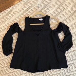 Black shoulderless top